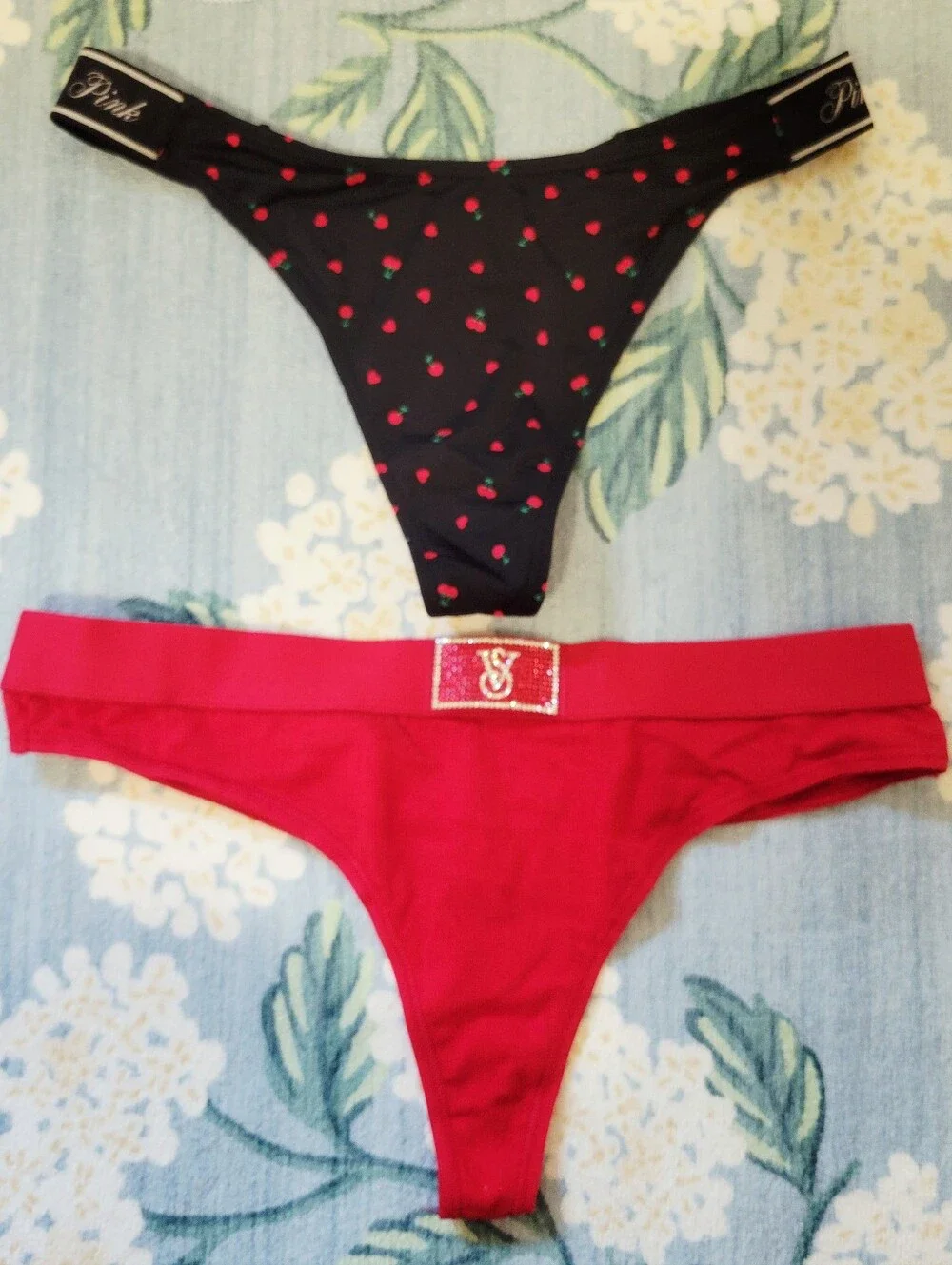 New With Tags Victoria's Secret Bundle Medium NWT